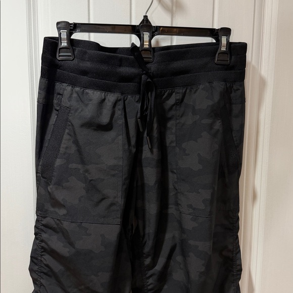 Black Kyodan Ruched Pants | Medium - Picture 3 of 7